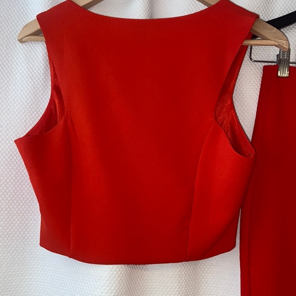 High Waisted Skirt and Crop Top Matching Set - Picture 5 of 7